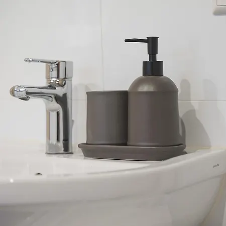 - Moderne Altbauwohnung Im Zentrum - Kingsize Bett - Netflix - 80qm - 24h Check-in Apartamento