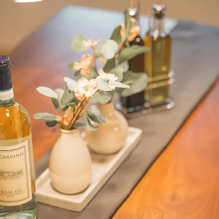 - Moderne Altbauwohnung Im Zentrum - Kingsize Bett - Netflix - 80qm - 24h Check-in Apartamento *