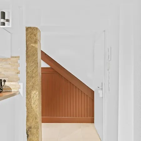 Apartment Moderne Altbauwohnung Im Zentrum - Kingsize Bett - Netflix